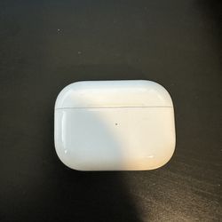 AirPods Pro W/ Wireless Charging Case