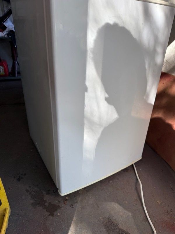 Mini fridge