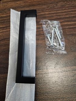 Cabinet handles