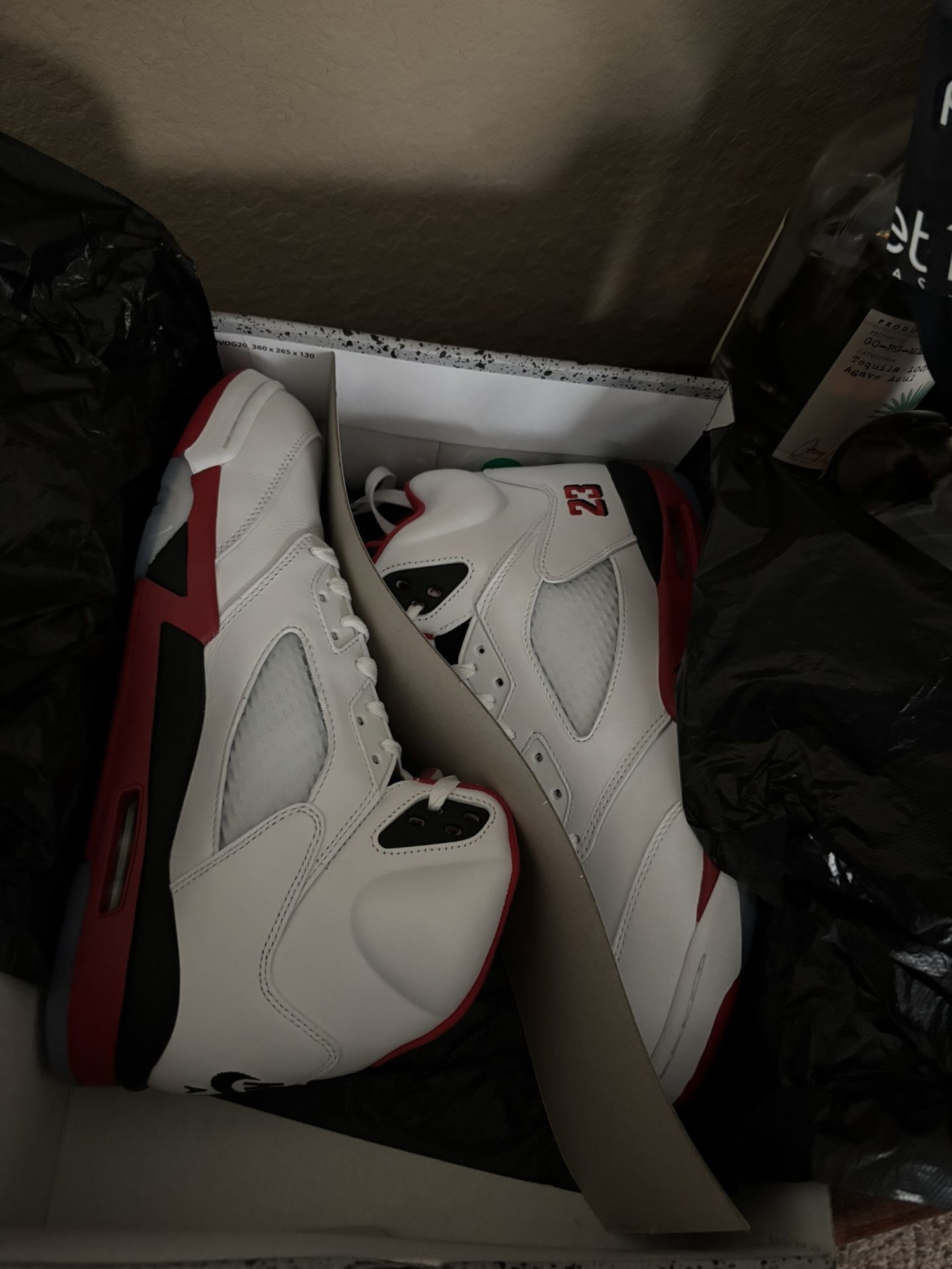 Jordan 5 Brand New Never Put A Foot In Them 