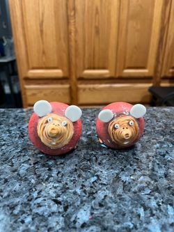 Vintage Ceramic Cute radish Mouse Mice Mom & Baby pair of salt and pepper shakers.  Size the tallest one approximately 2 inches tall.  Preowned never 