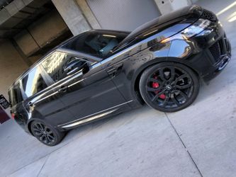 Range Rover Sport SVR Black SUV