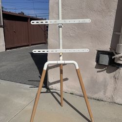 TV Stand / Easel - for 43-65-Inch Screens - Portable Swivel Tripod TV Stand