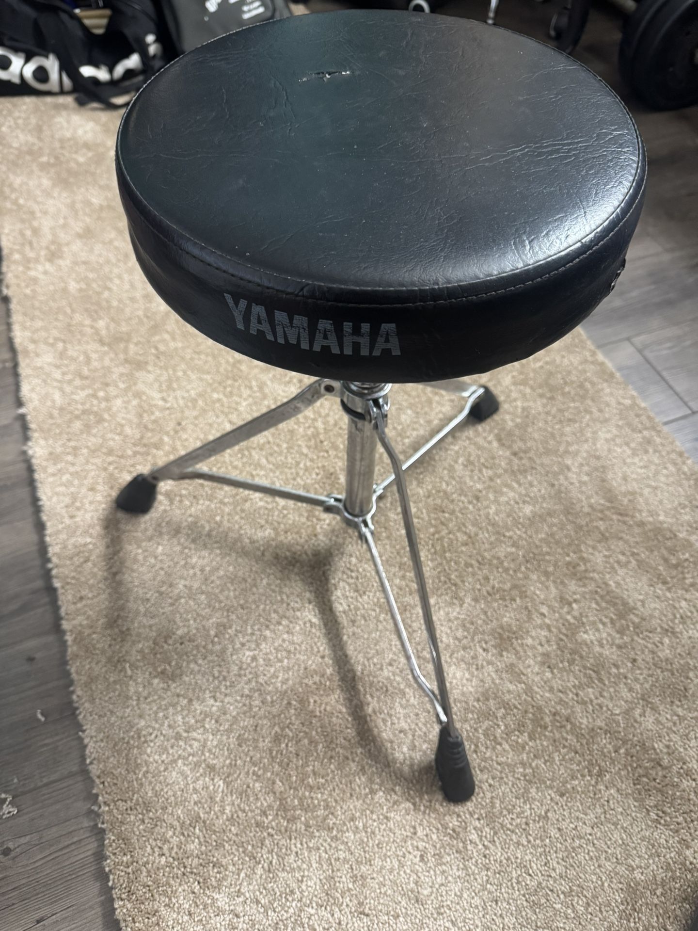 Drum Throne Vintage Yamaha Has Tear On Top Seat.
