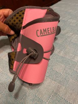Camelbak women’s hydration hiking, walking, running belt pink adjustable waist