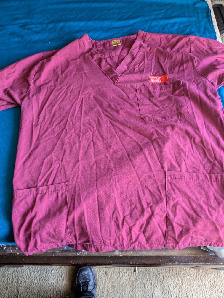 Medium Women's Scrub Top