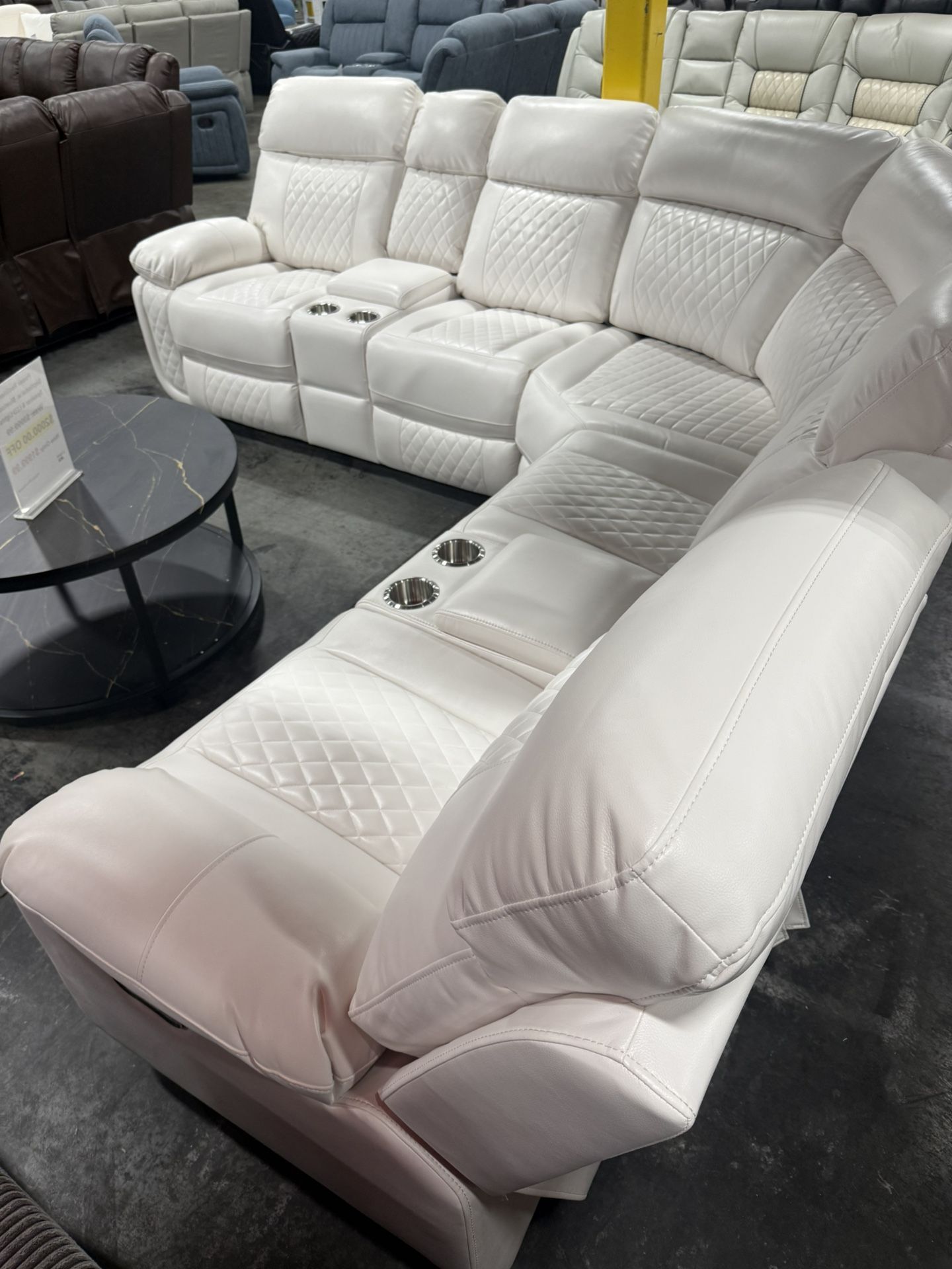 White Power Recliner Sectional with LED Light and Bluetooth Speaker (4.28) Reclinable eléctrico seccional blanco con luz LED y altavoz Bluetooth (4.28