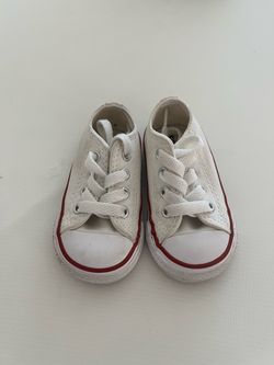 Converse shoes size 4C