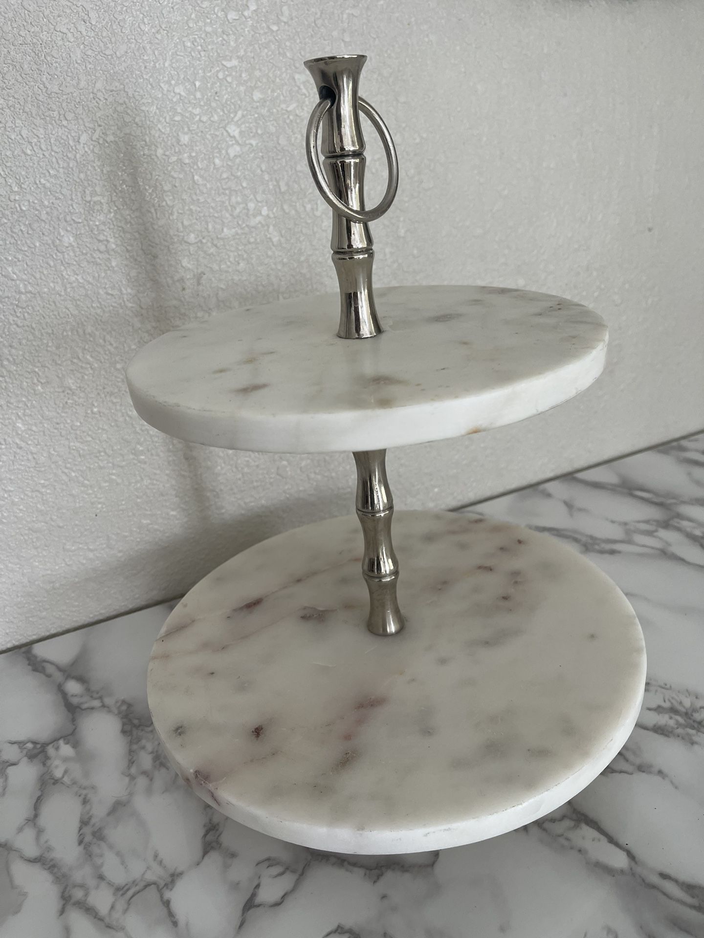 Marble Serving Dual Trial