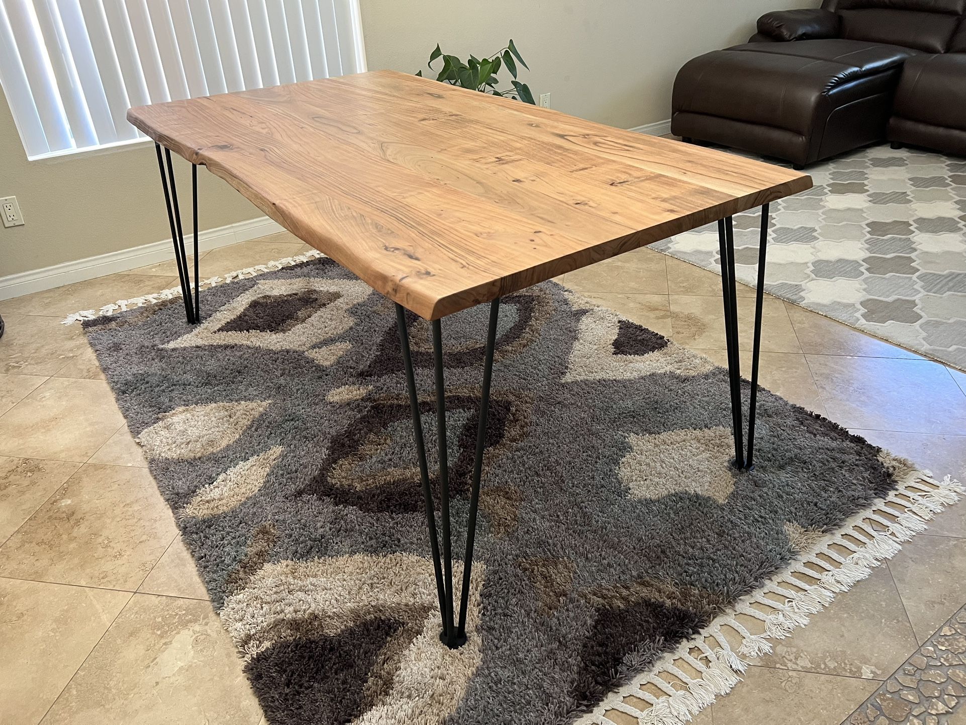 Beautiful Brand New Solid Acacia Wood Live Edge Dining Table