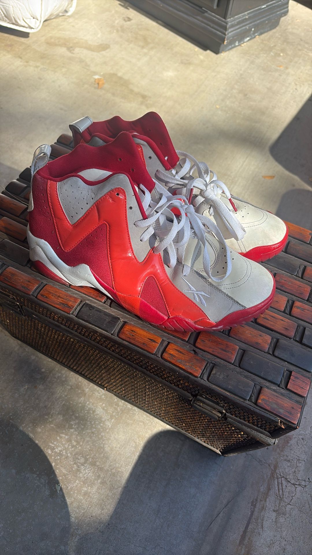 Reebok /Shawn kemps / Size 12