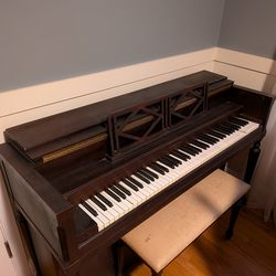 Piano- Upright