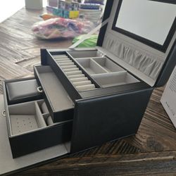 Small Jewelry box