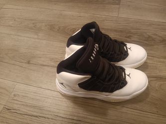 Jordan's Black And White