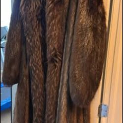Ladies Fur Coat 