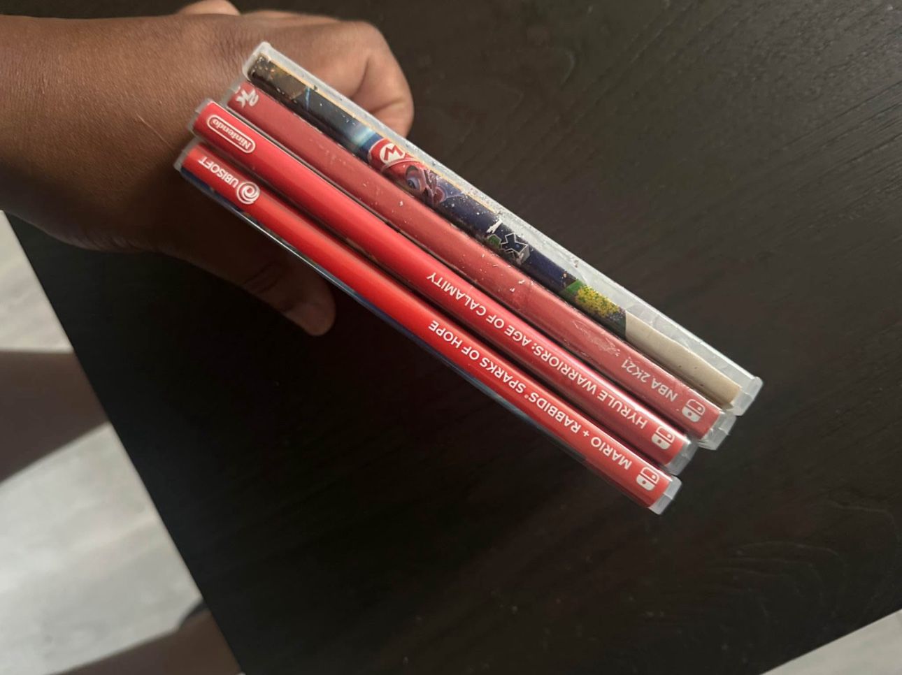 Nintendo SWITCH + 4 Games