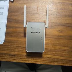 Netgear WiFi Range Extender MODEL EX6150v2