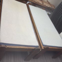 Single Size Beds With Sturdy Wood Frames