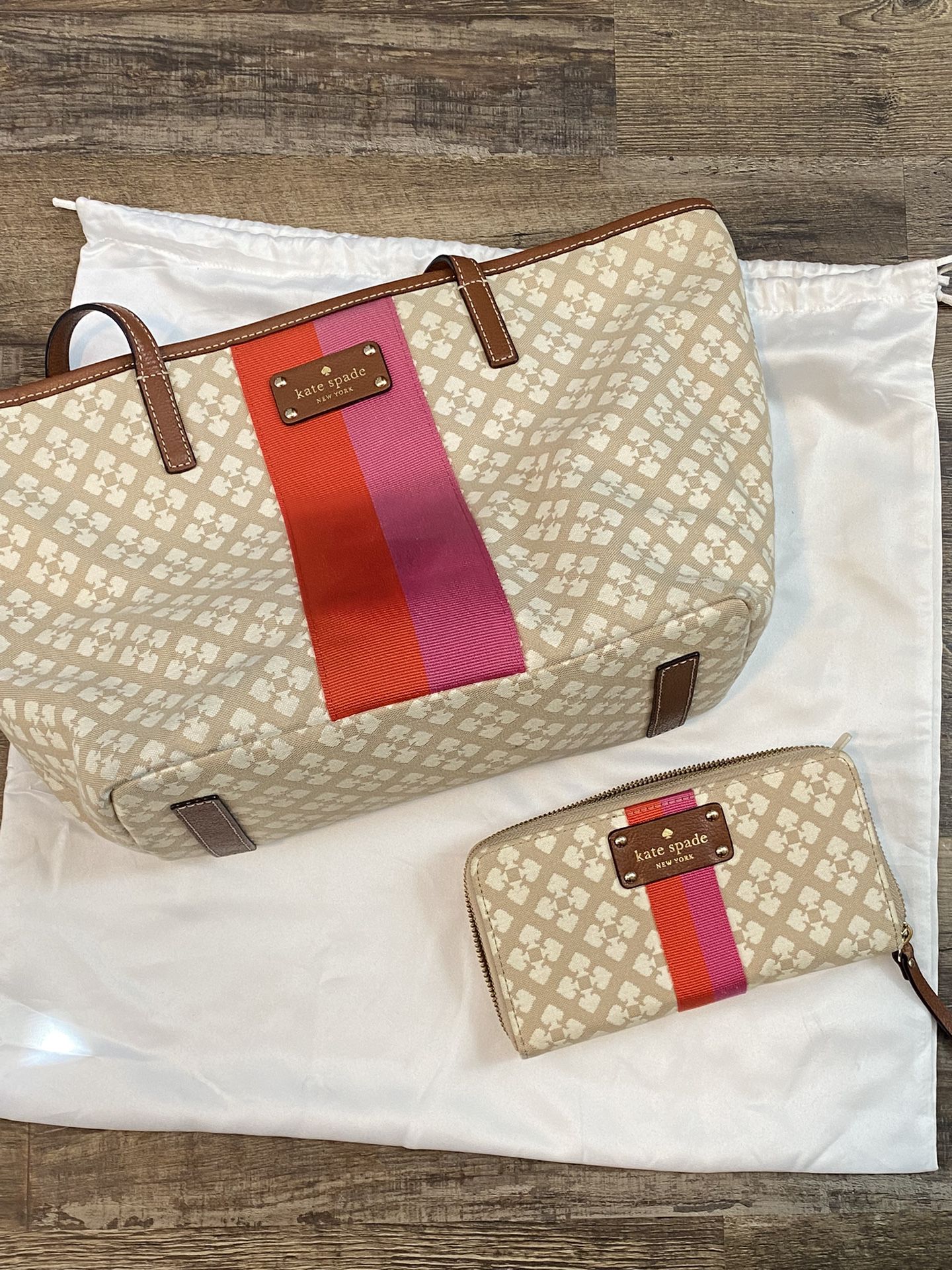 Kate Spade Purse With Matching Wallet