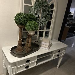 Farmhouse Console & Archway Mirror