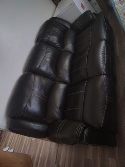 3 seat 2 recliner couch