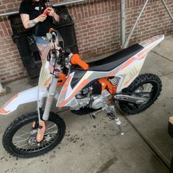 Brand new 125 Cc 4 Stroke 