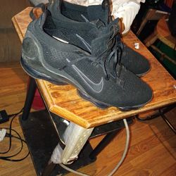 ($40) (Mens 11 1/2) Nike Air Vapormax FlyKnit Triple Black 2021