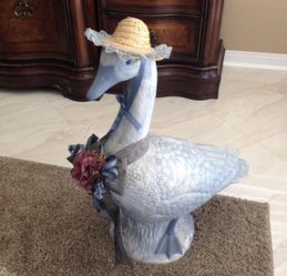 HEAVY DECORATIVE BLUE DUCK