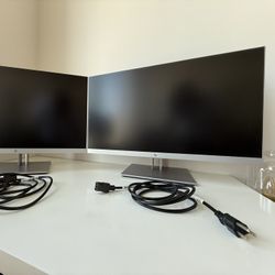 HP E243 24″ IPS Monitor — Excellent Condition w/ Stand & Cables
