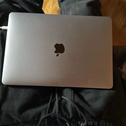 MacBook Pro M1
