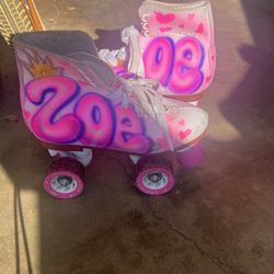 Girls Size 4 Skates. Personalized Zoe Airbrushed