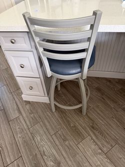 Set of 4 counter height barstools