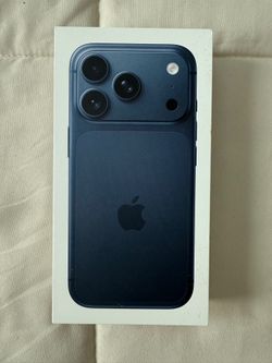 iPhone 17 PRO DEEP BLUE COLOR 1TB MODEL A3256 UNLOCKED