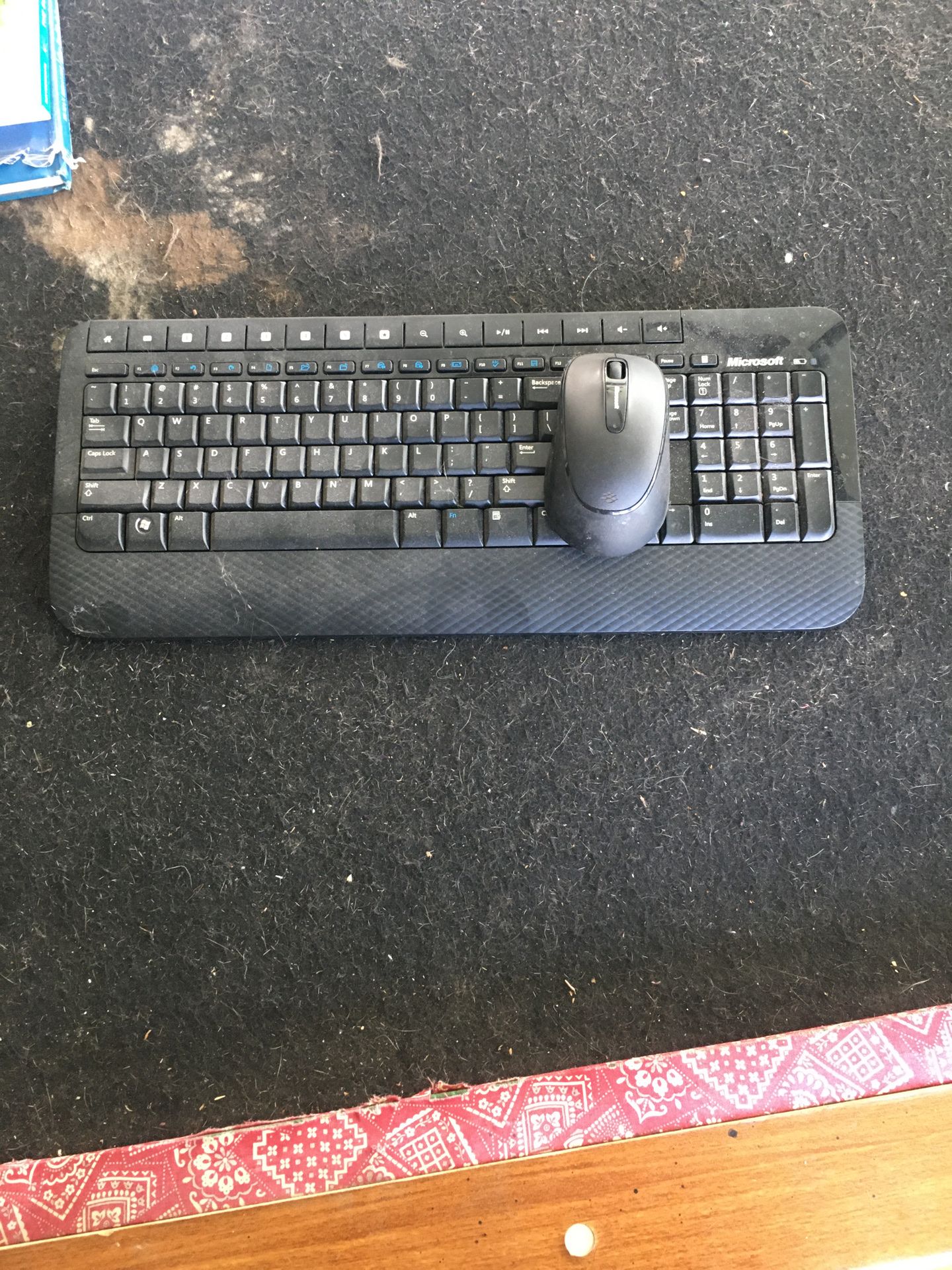 Wireless keyboard & mouse