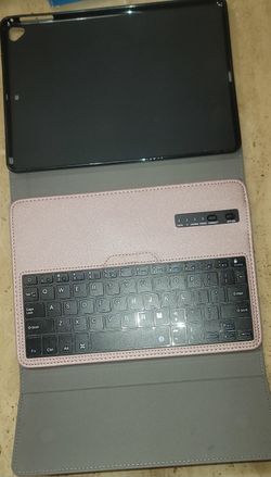 Pad Keyboard Case for 10.2" 9th/8th/7th Generation 2021/2020/2019, Detachable Wireless BT Keyboard 

