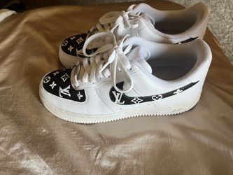 Af1 X LV Nikes Sz 8 Mens