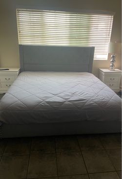 King size bed