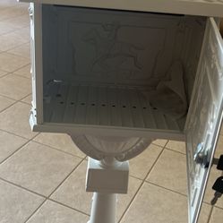 Beautiful Iron Mailbox Brand New Out Of The Box