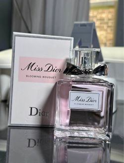 Miss Dior Eau de Parfum 3.4 oz (100ml)