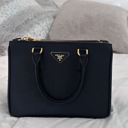 Cartera Prada 