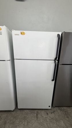 KENMORE 30” TOP AND BOTTOM REFRIGERATOR 