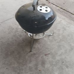 Barbecue pit