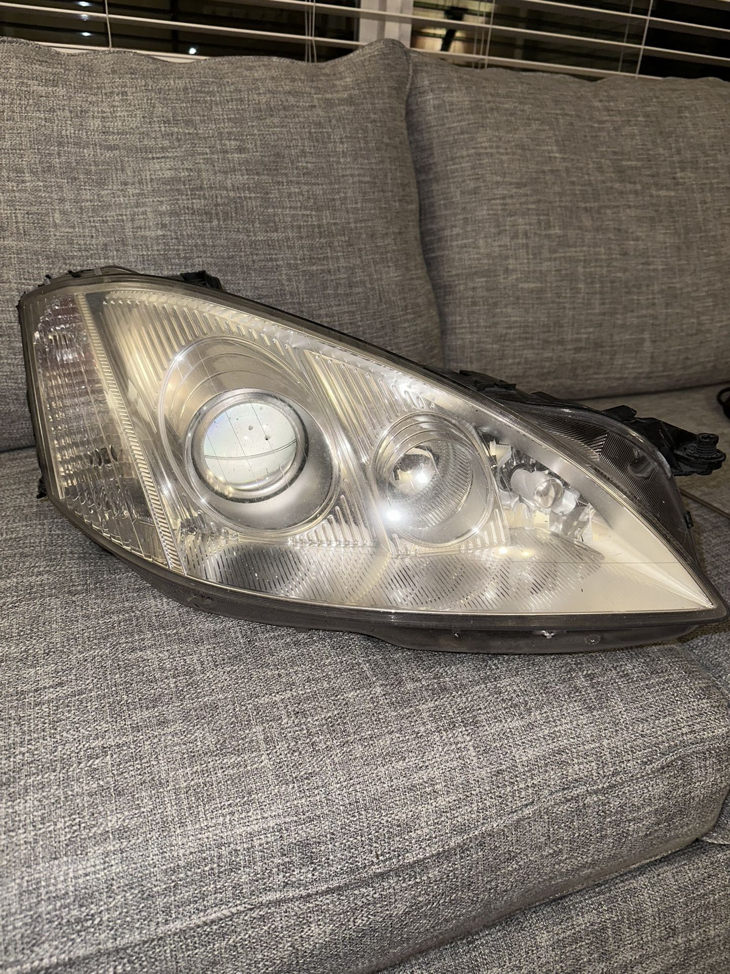 Mercedes Benz S550 Passenger Headlight 2007 to 2009
