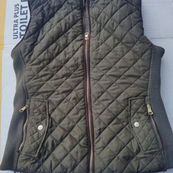 Love Tree Vest Women's Medium 