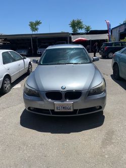 2005 BMW 525i Salvage title $1200