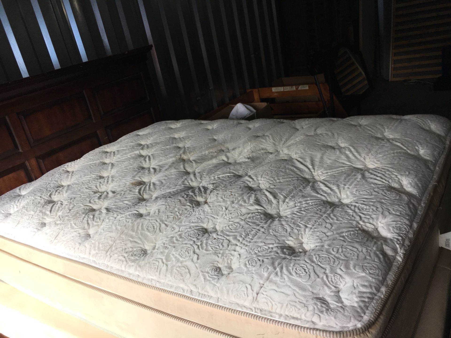 Grand Furniture Queen Size Pillow Top Mattress & Boxspring