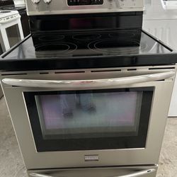 Frigidaire Stainless Ceramic Range 