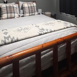 Queen Bedroom Set w/ Mattress And Box Spring