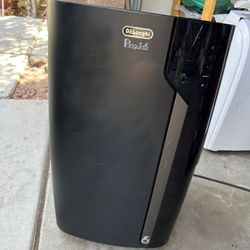 Delongui Portable Air Conditioner (Read Description)