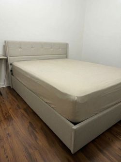 Queen bed